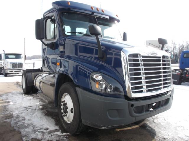2017 FREIGHTLINER CASCADIA S/A 5TH WHEEL TRUCK